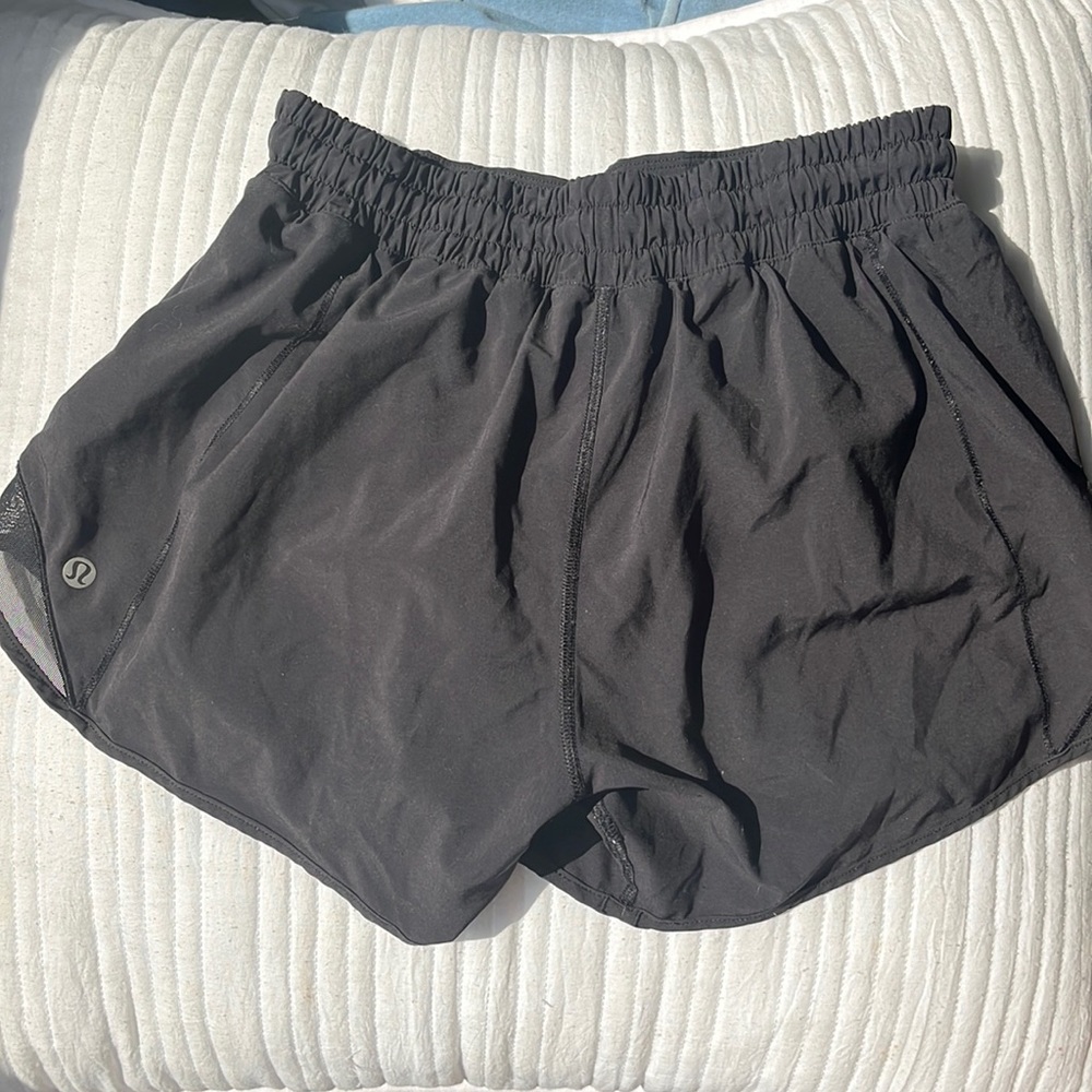 Lululemon Hotty Hot shorts